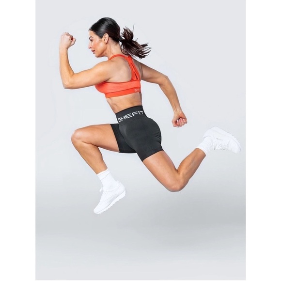 Shefit Seamless Scrunch Bootie High-Rise Bike Workout Shorts Black - Picture 5 of 16